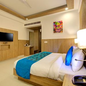 Hotel Elevate Suites Near Delhi Airport